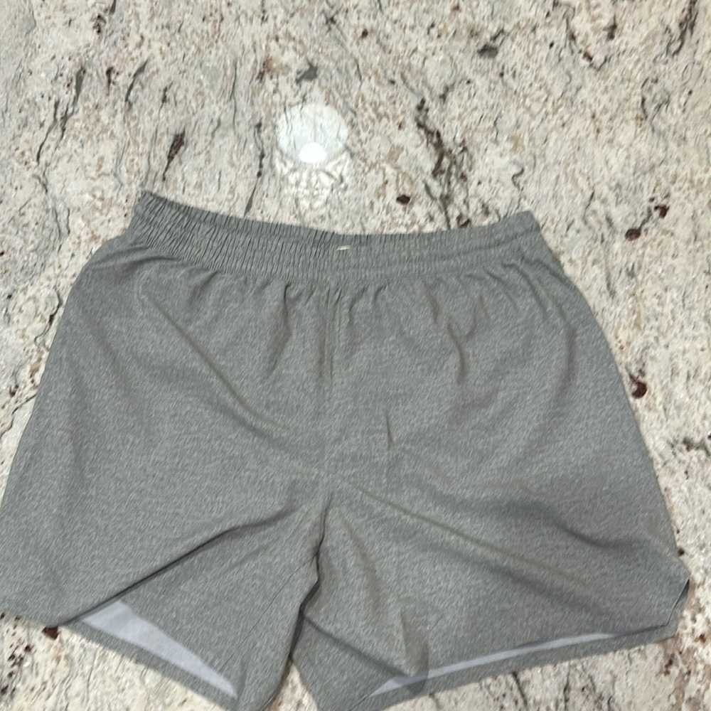 Men’s All In Motion Lined Athletic Shorts, Size Medium, Gray, in very Good Shape